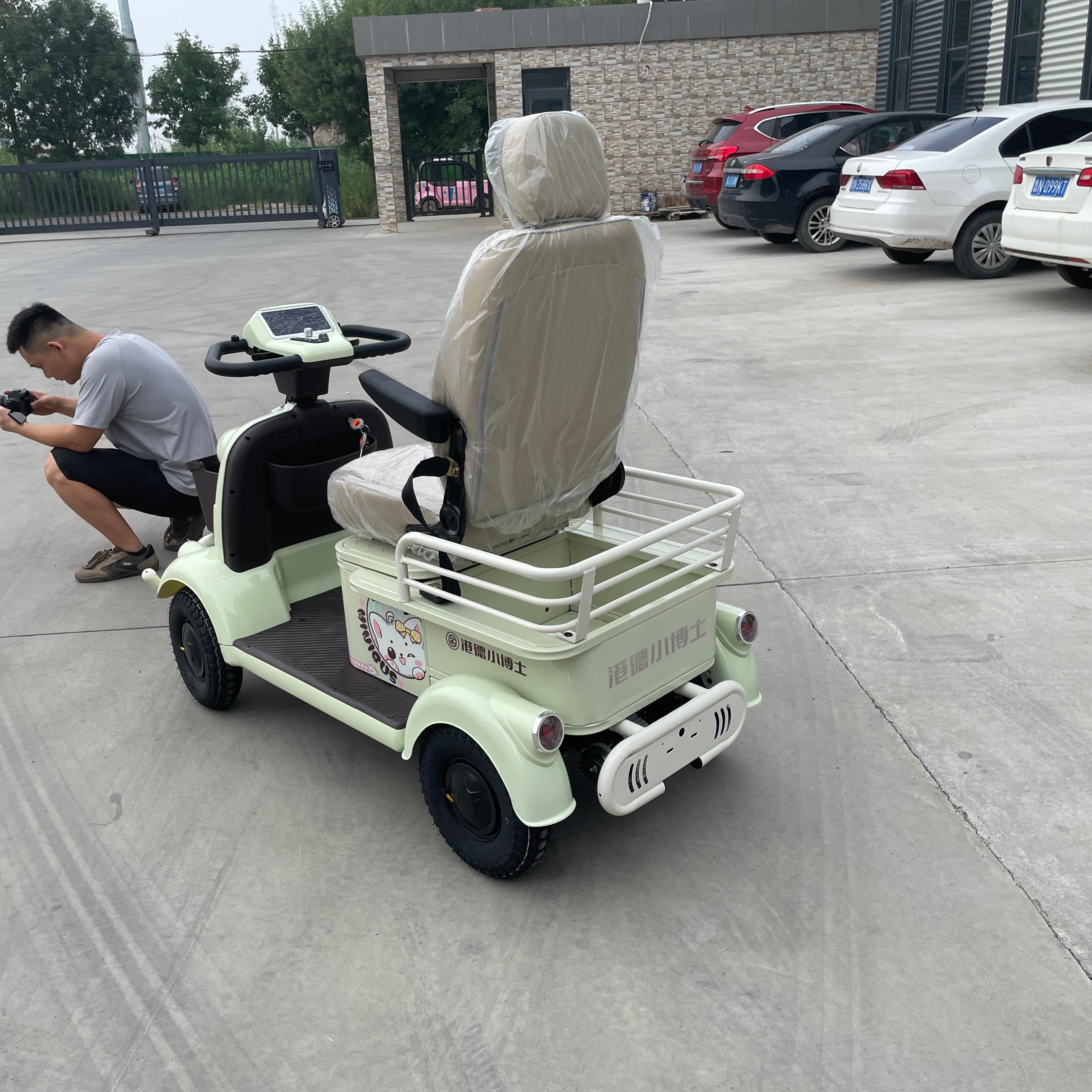 TONGCAI 4 Wheel Electric Senior Mobility Scooter Comfortable Single Seat Design 30-50km Range 30Km/h Speed 200kg Load Capacity